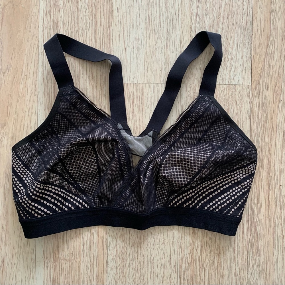 Lululemon Women’s Black Lace Awake to Lace Racerback Sports Bra 32E